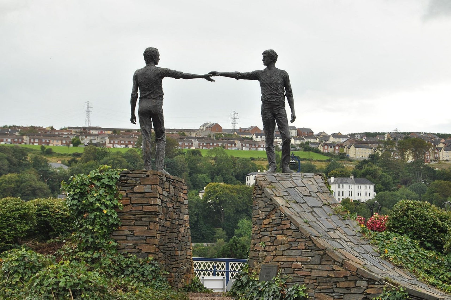 Hands Across the Divide sculpture