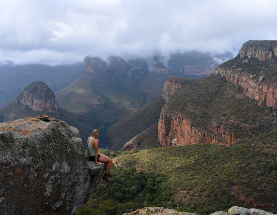Katie Luniewicz '19 in South Africa to research her senior thesis on elephant conservation with the program SIT Tanzania - Wildlife Conservation and Ecology.