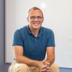 Photo of Lucas Lindsay